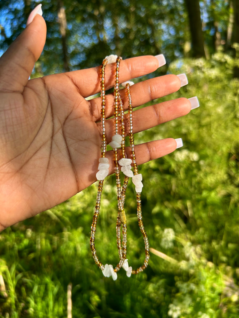Moon Goddess - Feminine Energy + Intuition